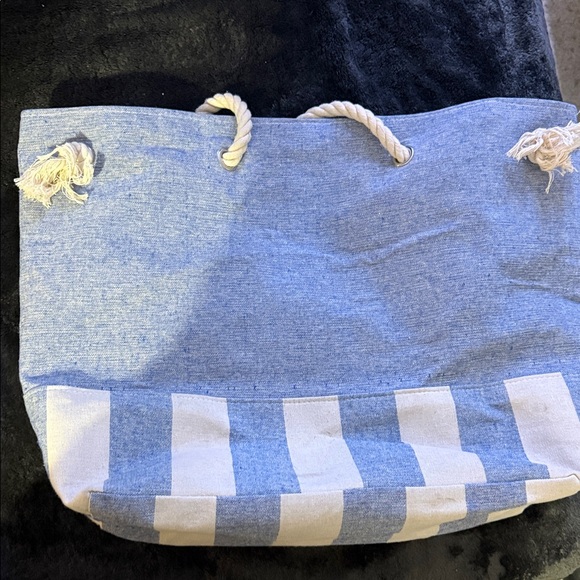 Robin Ruth Michigan Blue and White Tote - Picture 3 of 5